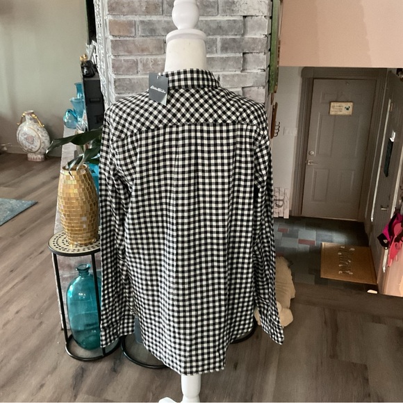 Eddie Bauer Black and White Gingham Button Down Shirt - Picture 2 of 4
